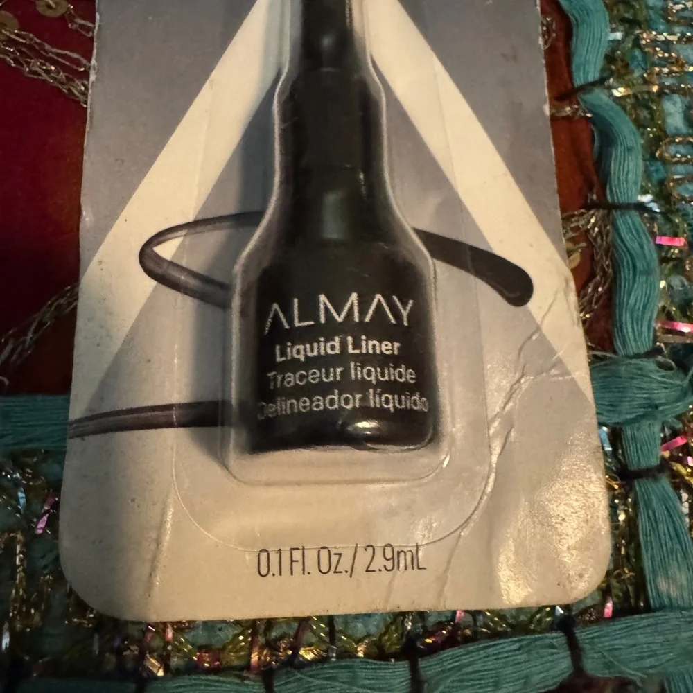Almay Liquid Liner in Black Packaging